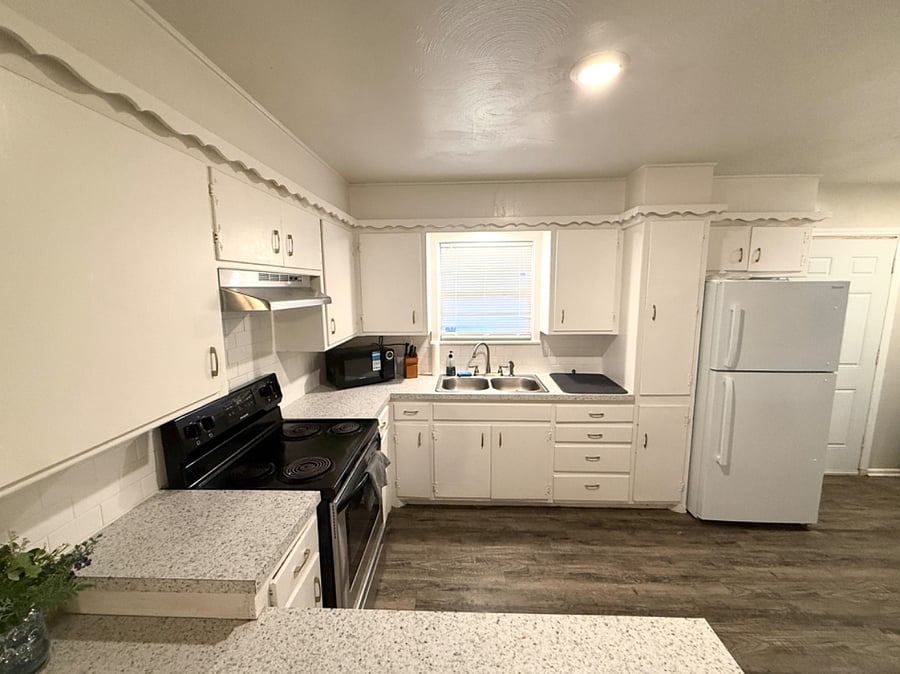 Furnished Finder property 891958_1 photo 2