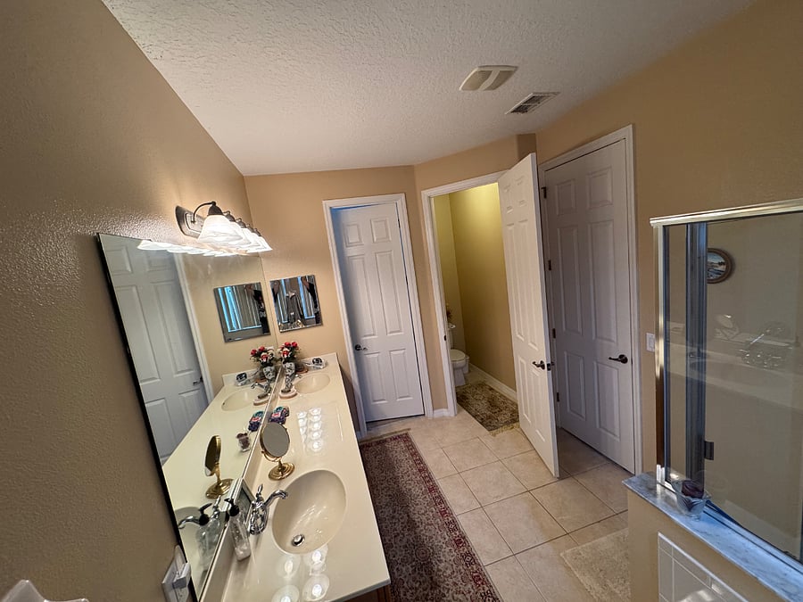 master bathroom pic 2.