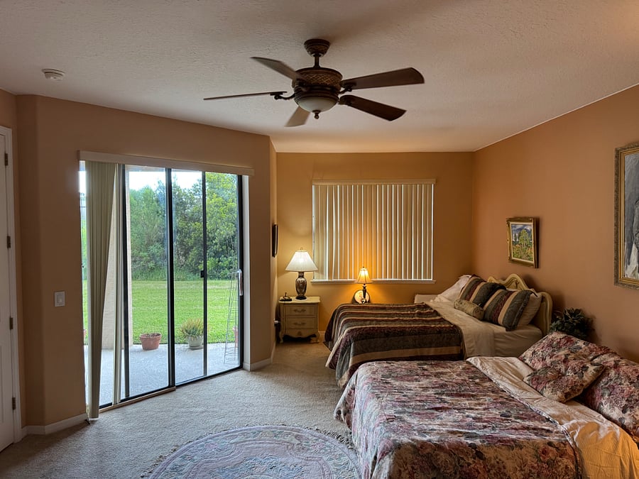 master suite pic 1. Only one queen size bed will be provided. Smart tv, fridge and desk can be provided.