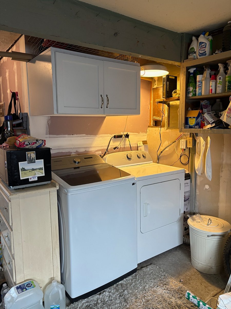 Laundry in garage.