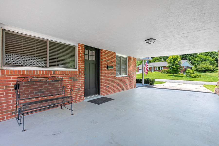The carport is a great area for sitting and relaxing and enjoying the breeze!