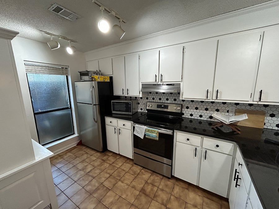 Furnished Finder property 892104_1 photo 3