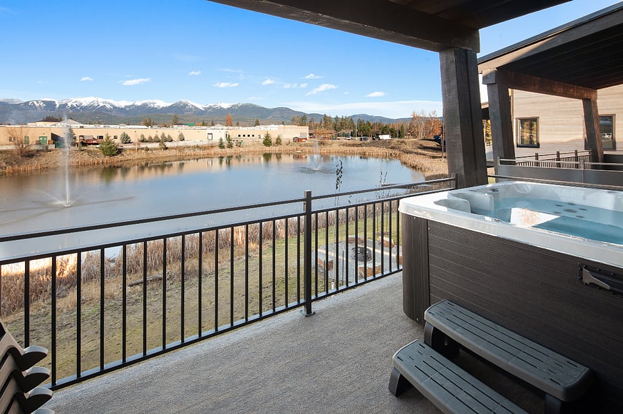 Private hot tub