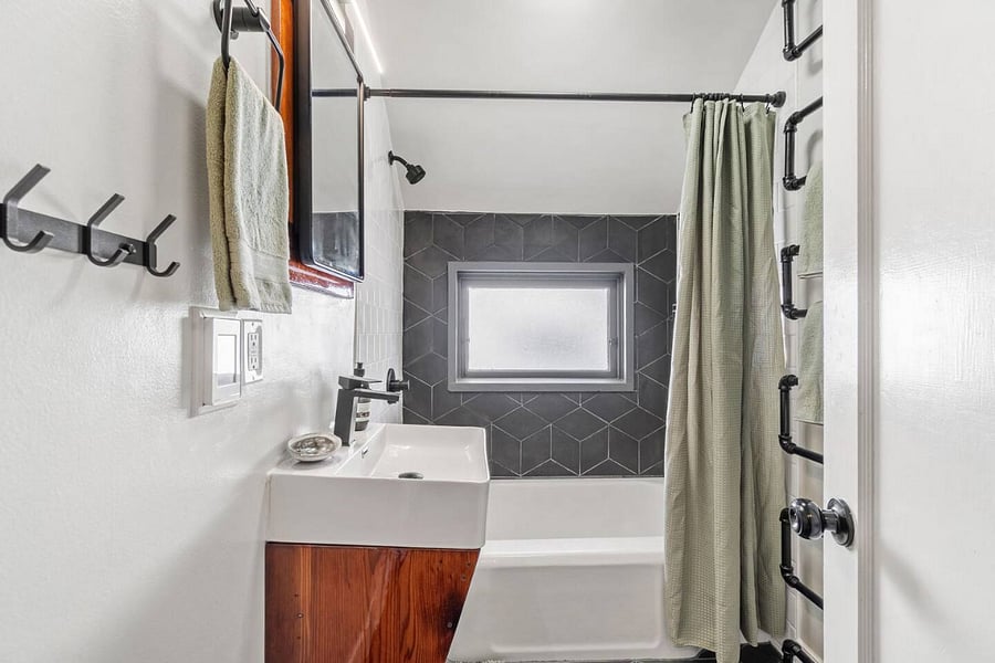 Furnished Finder property 892155_1 photo 8
