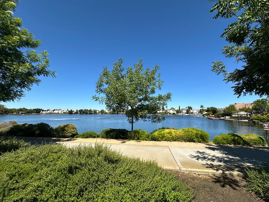 Furnished Finder property 892216_1 photo 25