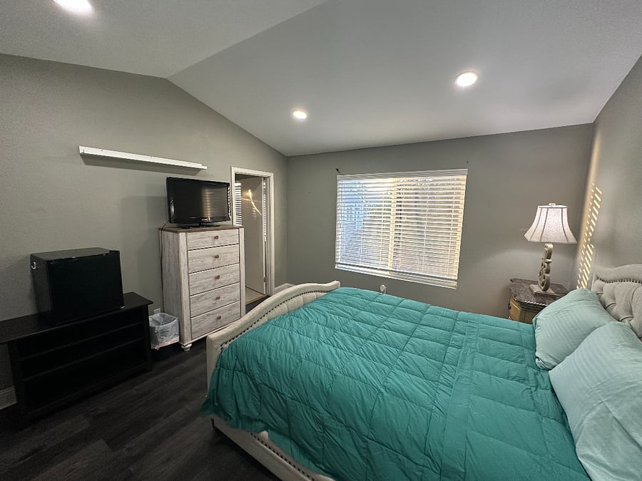Furnished Finder property 892216_1 photo 27