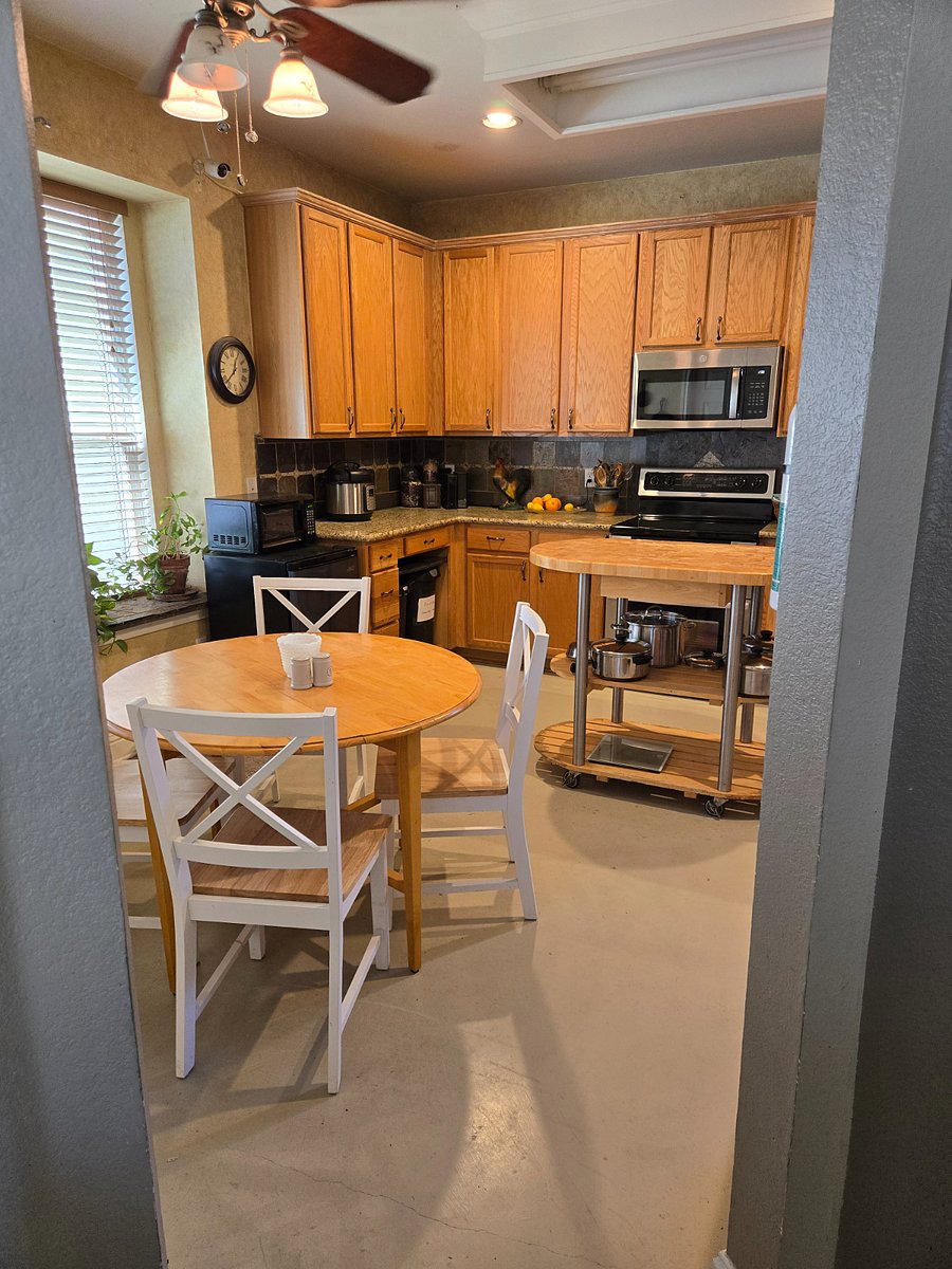Furnished Finder property 892230_1 photo 3