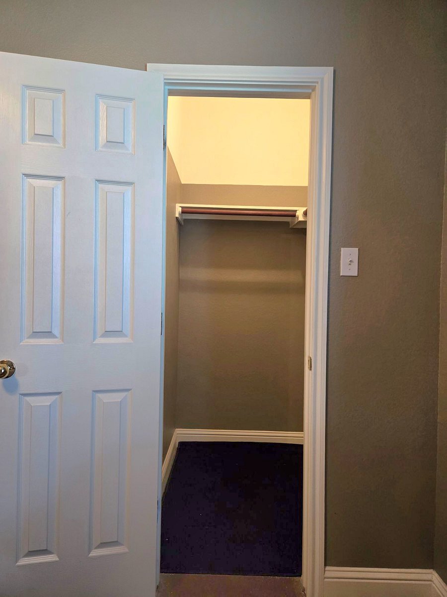 Furnished Finder property 892230_1 photo 25