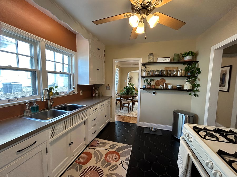 Furnished Finder property 892250_1 photo 4