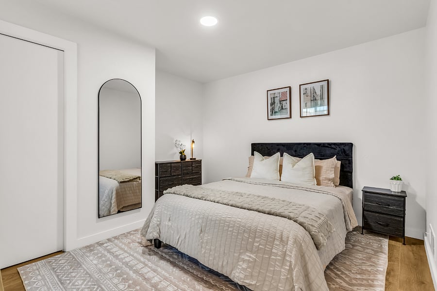 Bedroom #1 with Queen bed