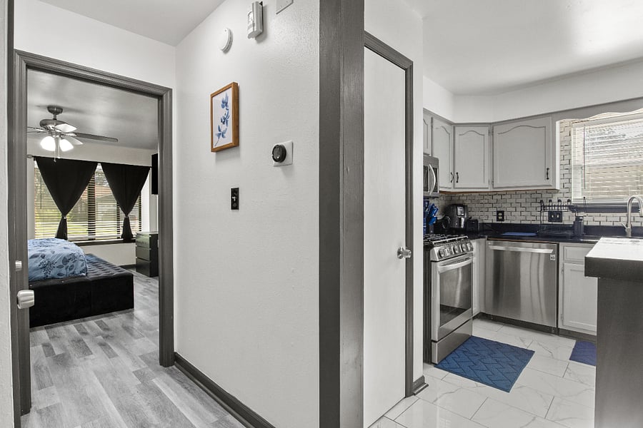 Furnished Finder property 892287_1 photo 9