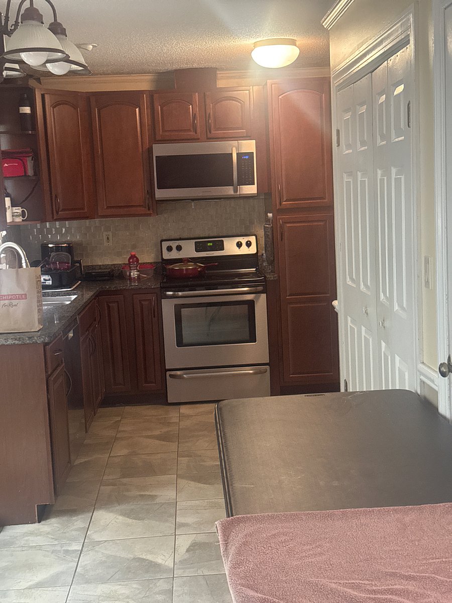 Furnished Finder property 892288_1 photo 4