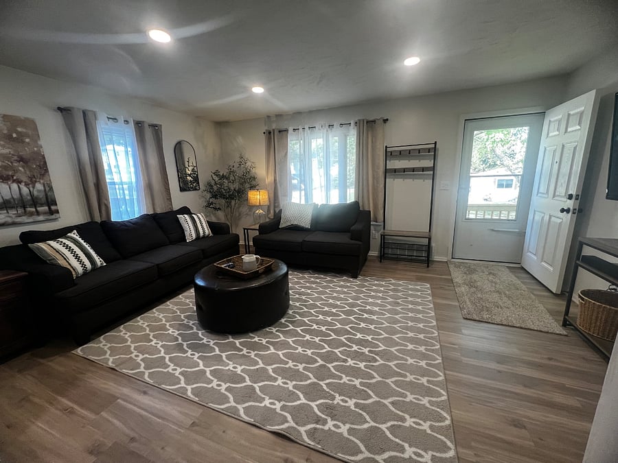 Furnished Finder property 892380_1 photo 3