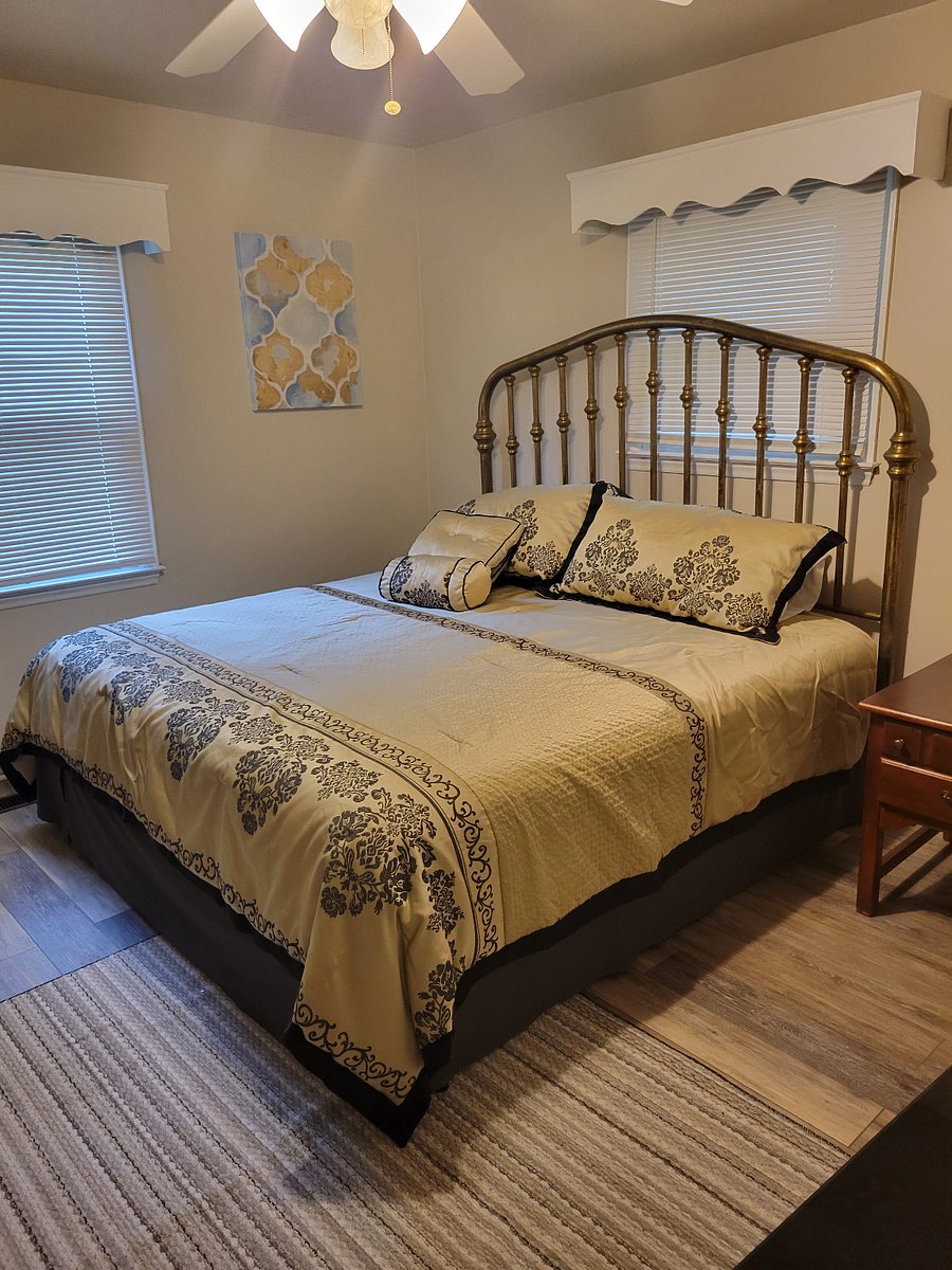 Furnished Finder property 892395_1 photo 16