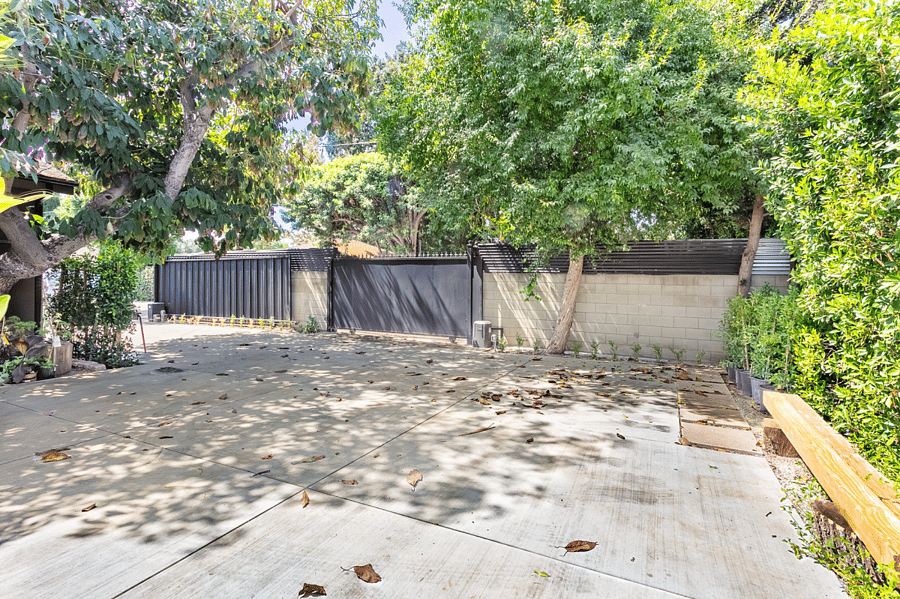 Furnished Finder property 892404_1 photo 27