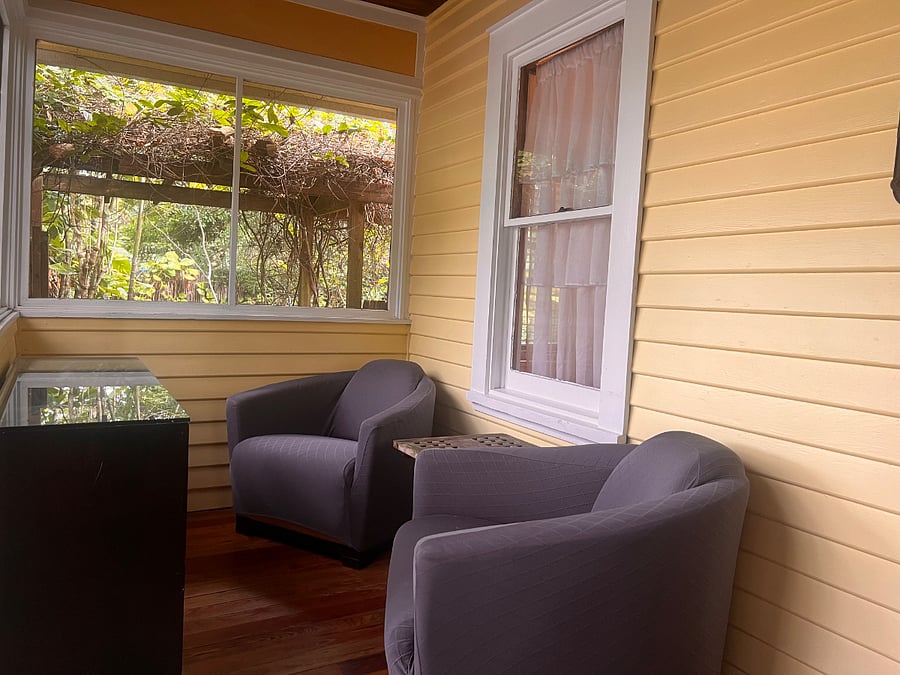 Screened in front porch