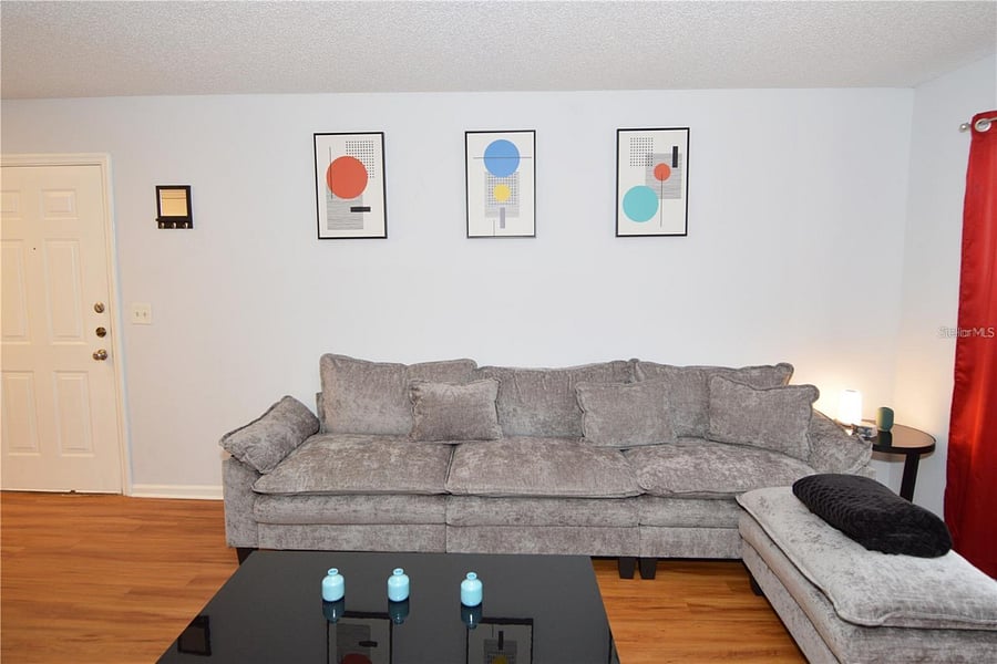 Furnished Finder property 892437_1 photo 17