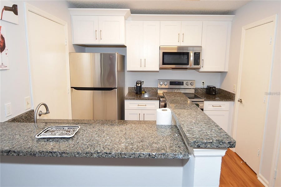 Furnished Finder property 892437_1 photo 13