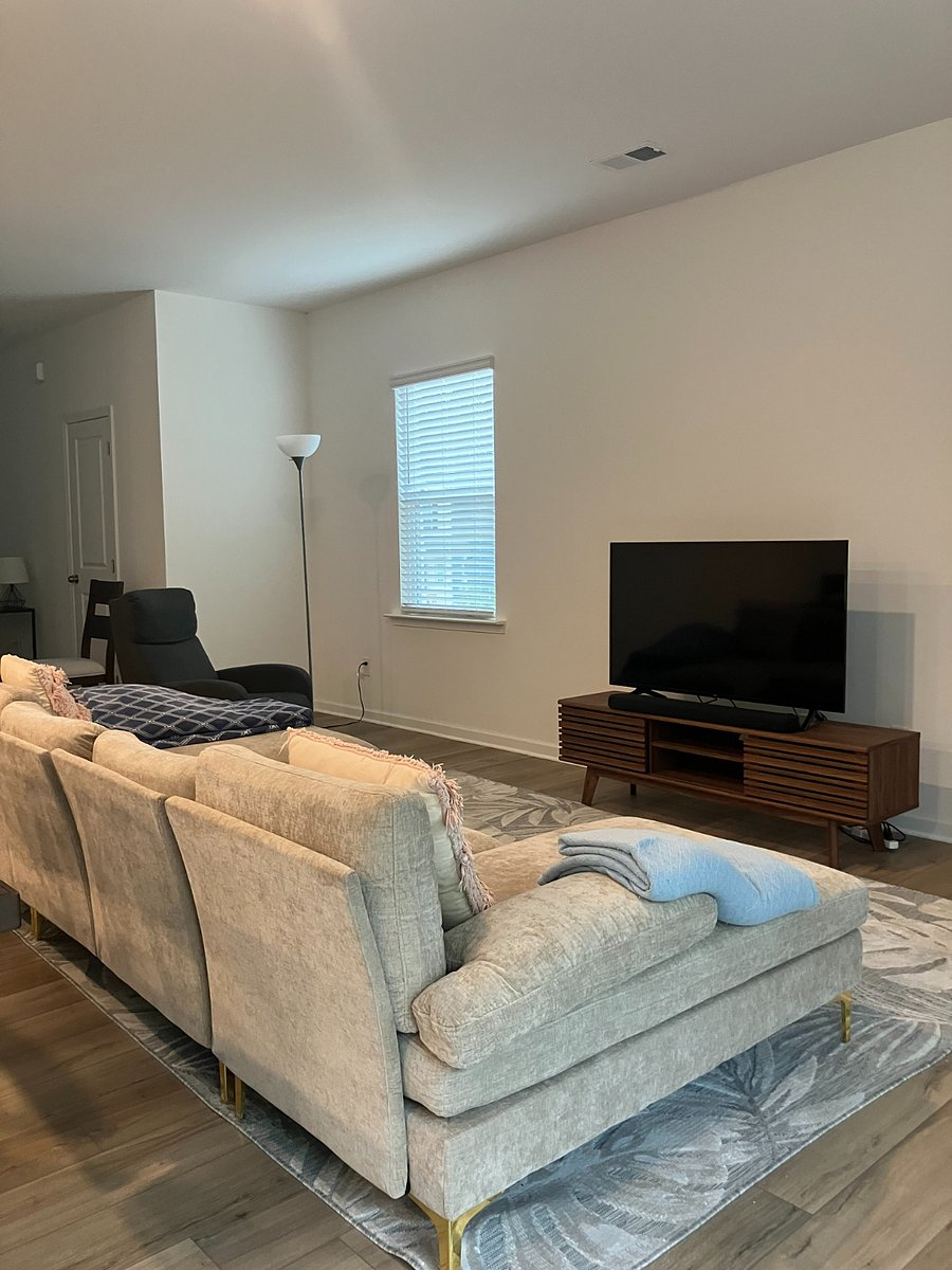 Furnished Finder property 892451_1 photo 3