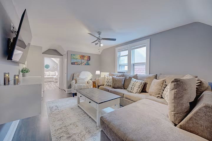 Furnished Finder property 892477_1 photo 11