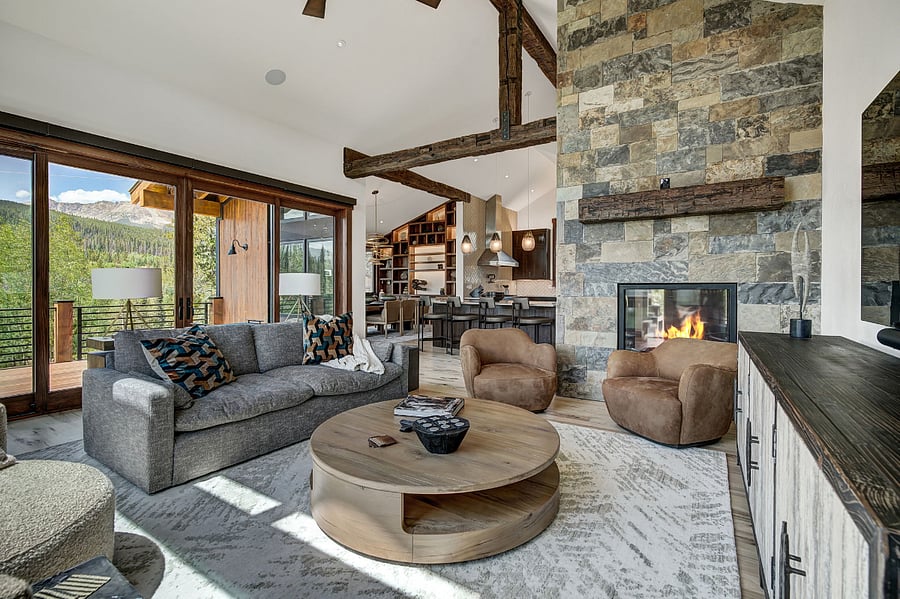 Living room with gas fireplace