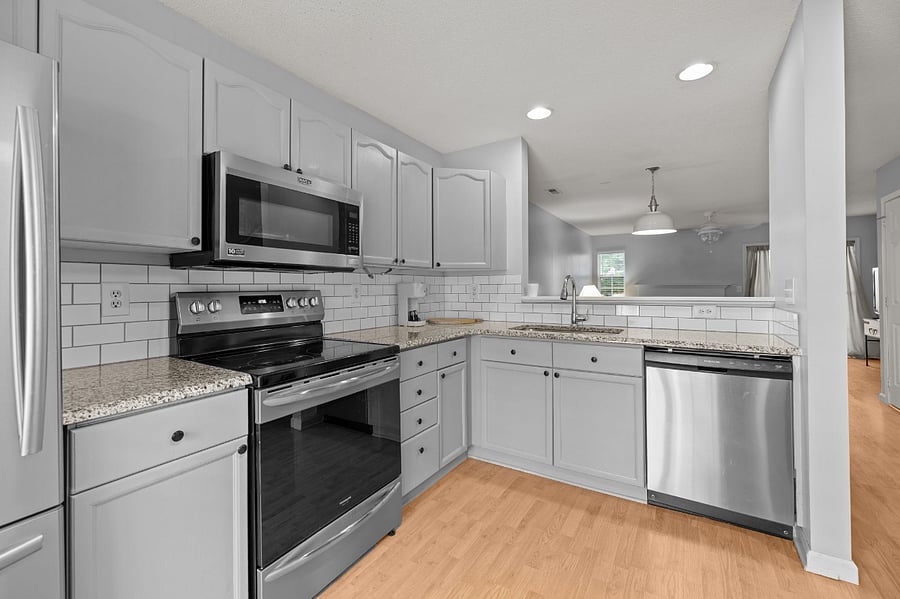 Furnished Finder property 892584_1 photo 4