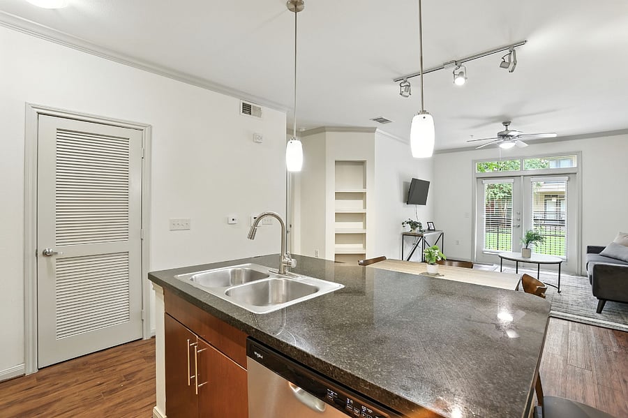 Furnished Finder property 892600_1 photo 13