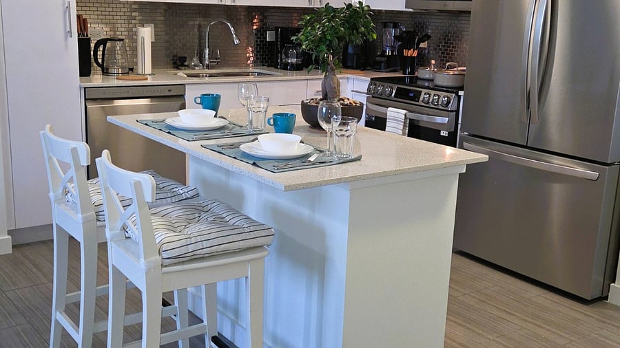 Start your day with coffee and calm. This fully equipped kitchen is ready for your morning routine or evening unwind.