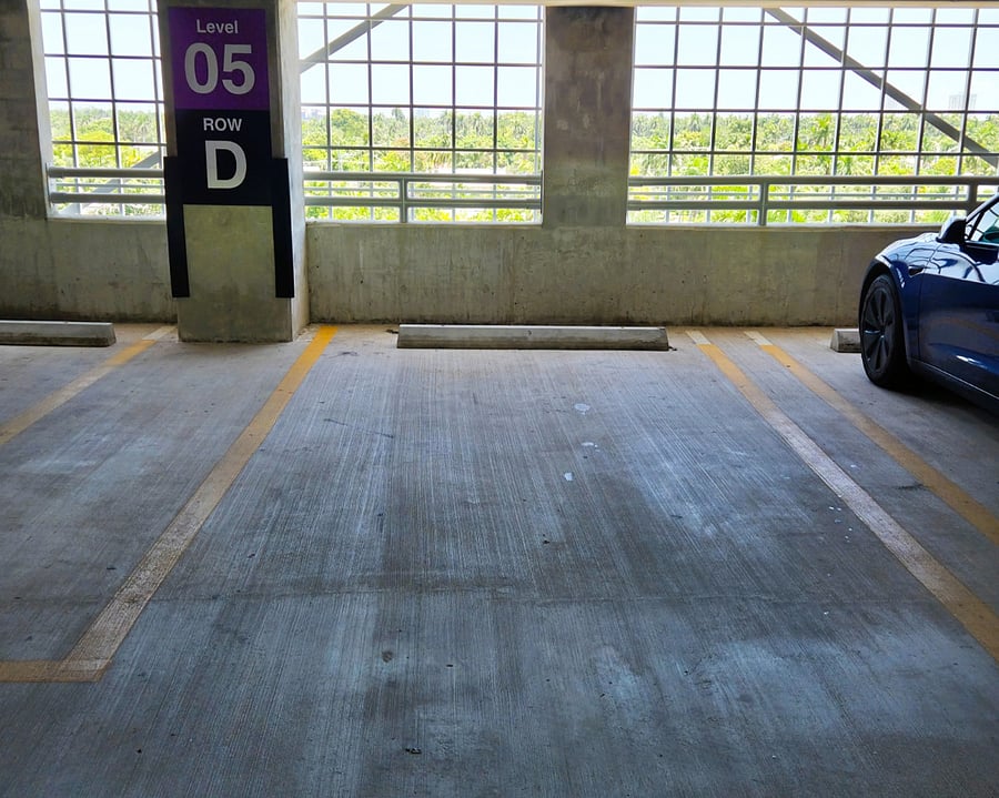 Hassle-free parking, elevated living. Enjoy secure, well-lit parking on Level 5 with easy access and natural light. Clearly marked spaces, modern design, and a peaceful view make every arrival smooth and stress-free.
Perfect for traveling professionals. Park with confidence, live with ease.