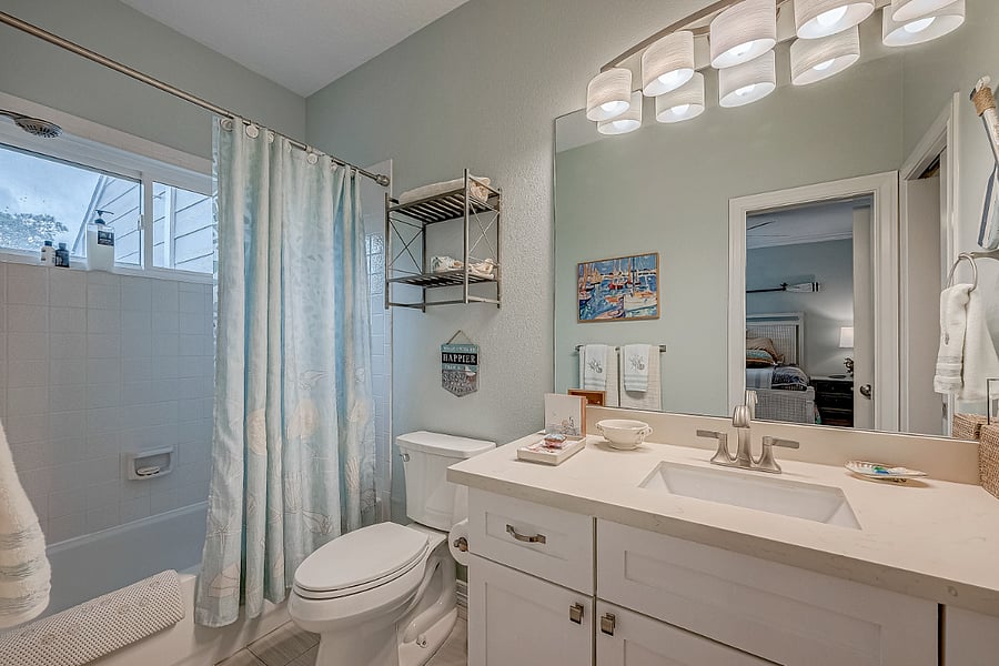Guest Master Bath