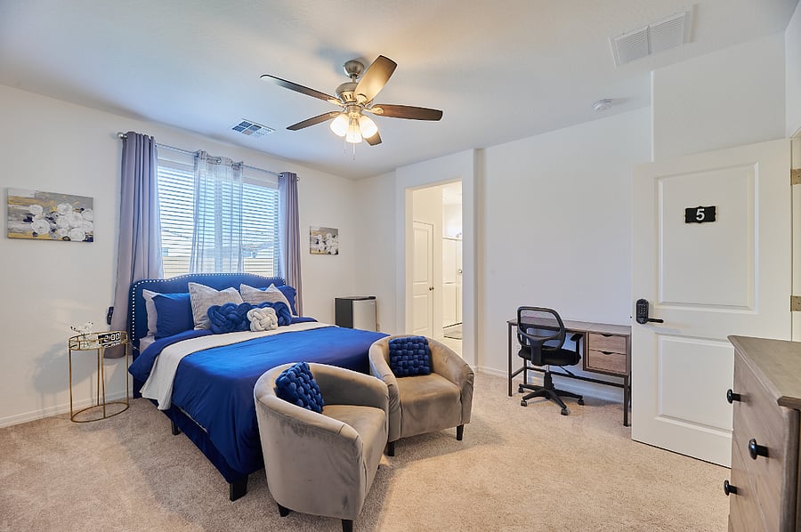 Room 5 - $1,200