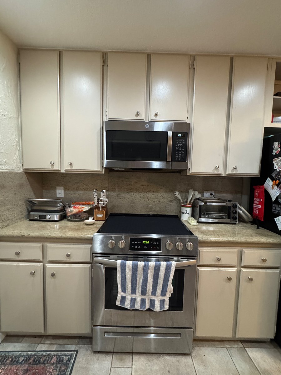 Electric stove, microwave, taloaster oven, multipurpose grill panini press, refrigerator etc