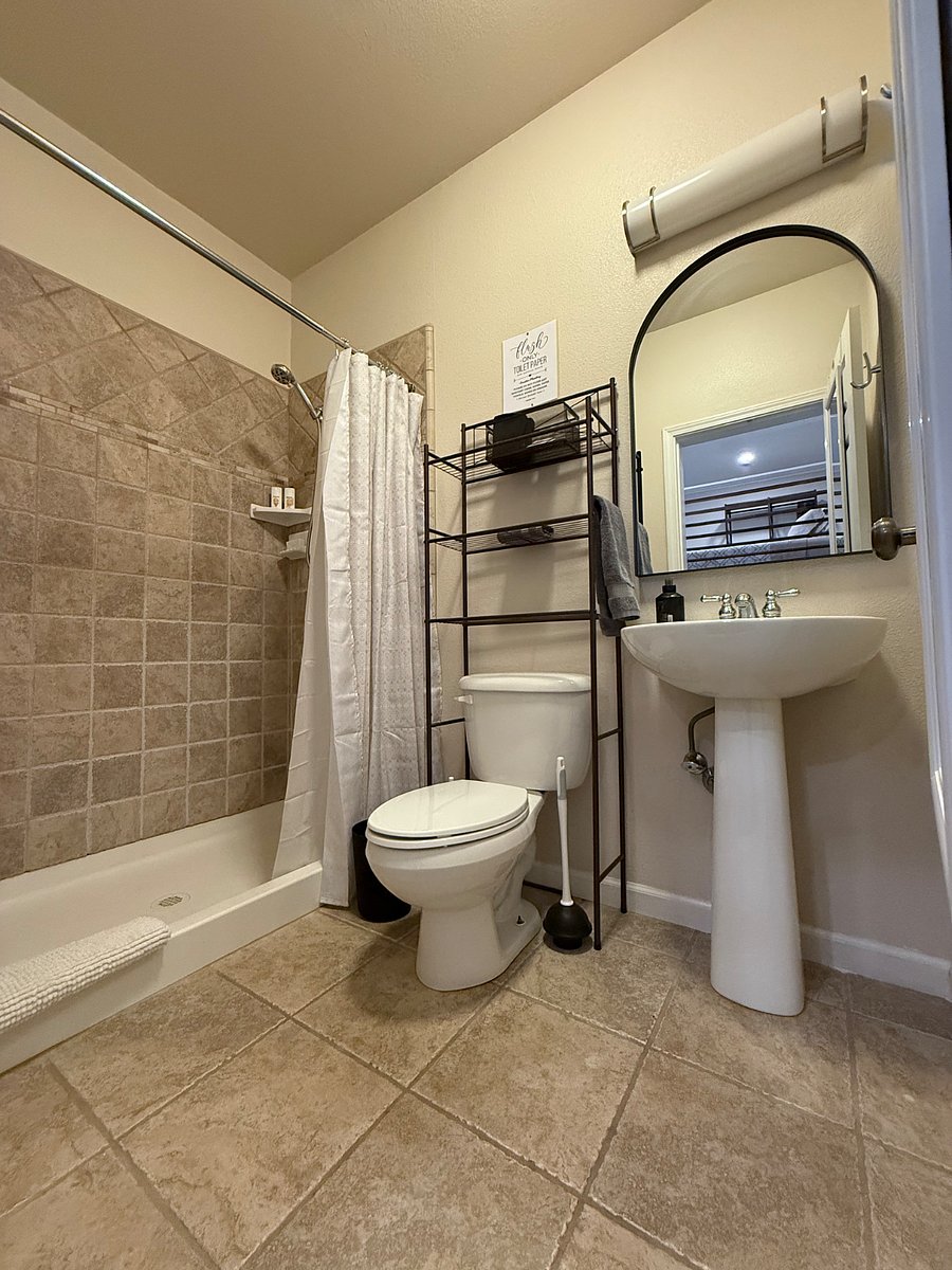 Furnished Finder property 892770_1 photo 9