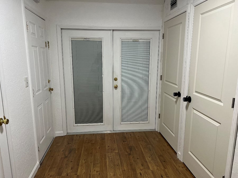 Entry area.