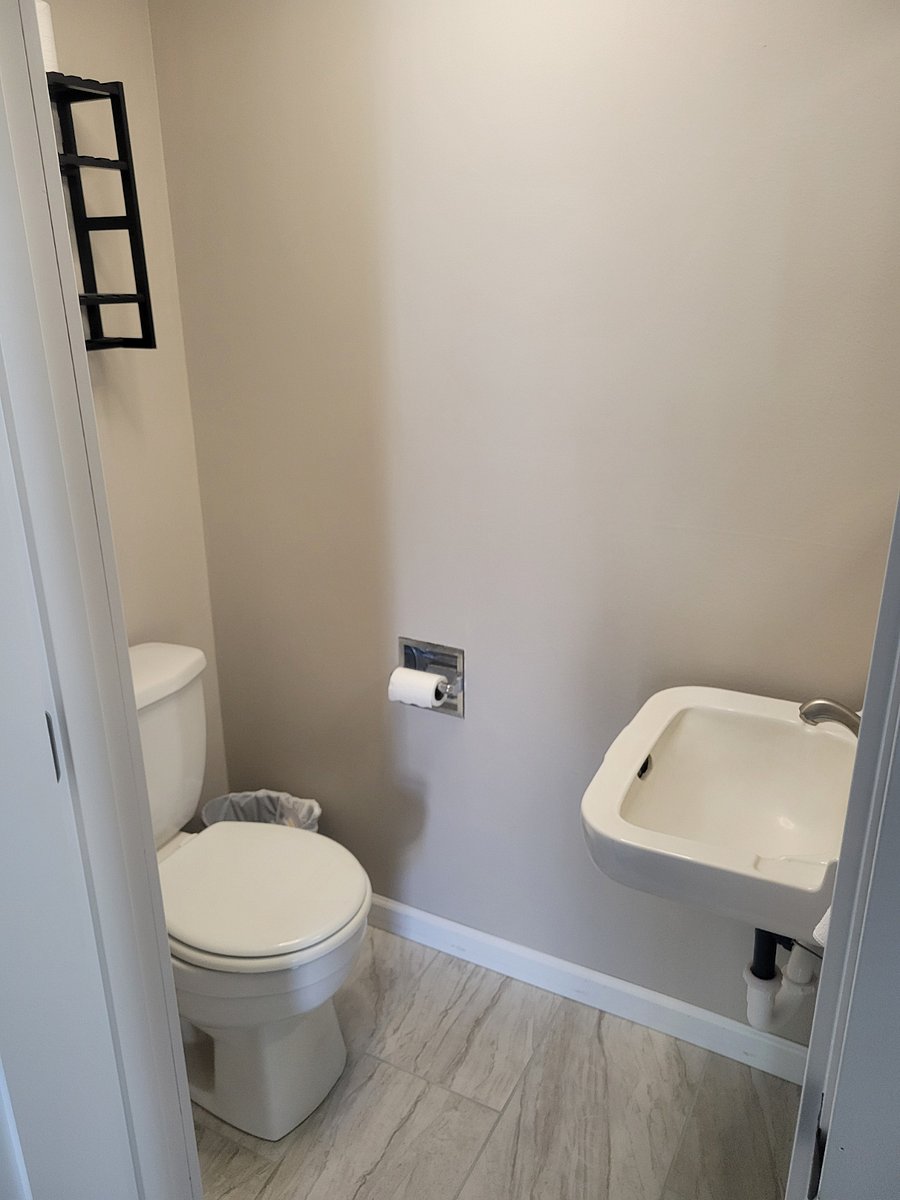 Furnished Finder property 892829_1 photo 4