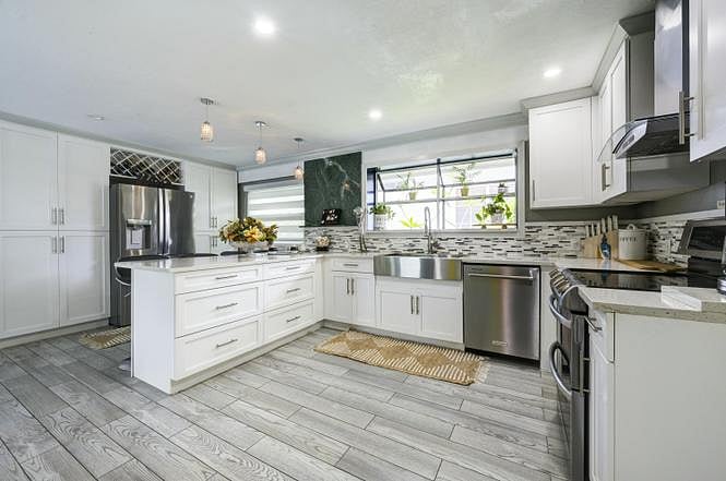 Furnished Finder property 892904_1 photo 9