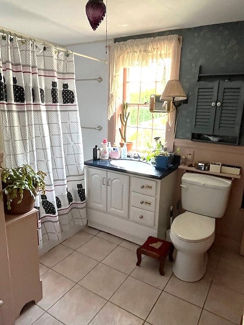 Second floor shared full bath