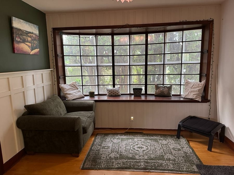 Foyer entery way. Cozy and relaxing. Huge entry closet with lots of storage and practical complementary seasonal items and supplies.