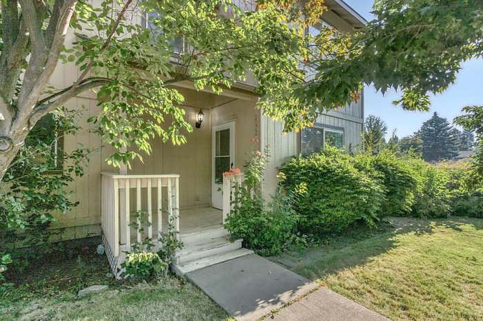Furnished Finder property 893003_1 photo 11
