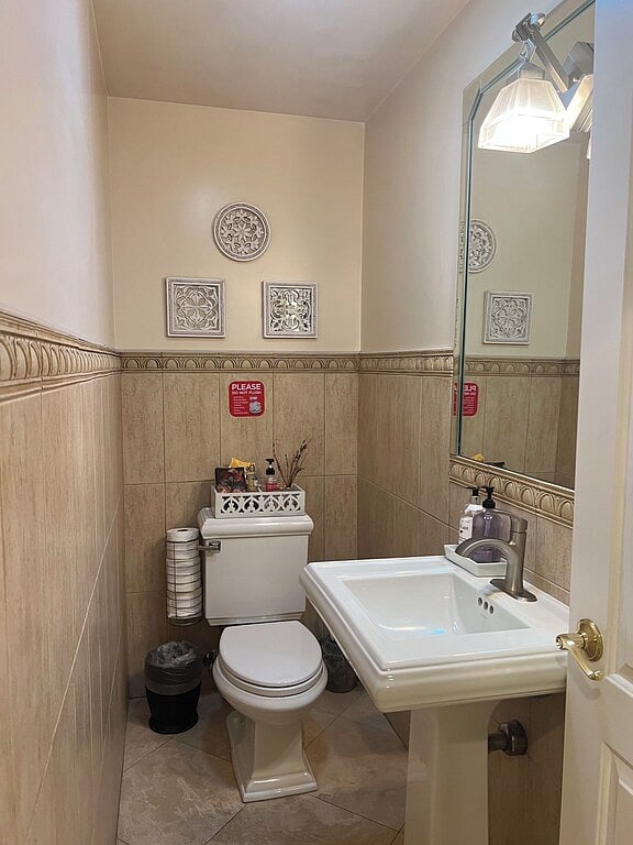 Furnished Finder property 893049_1 photo 22