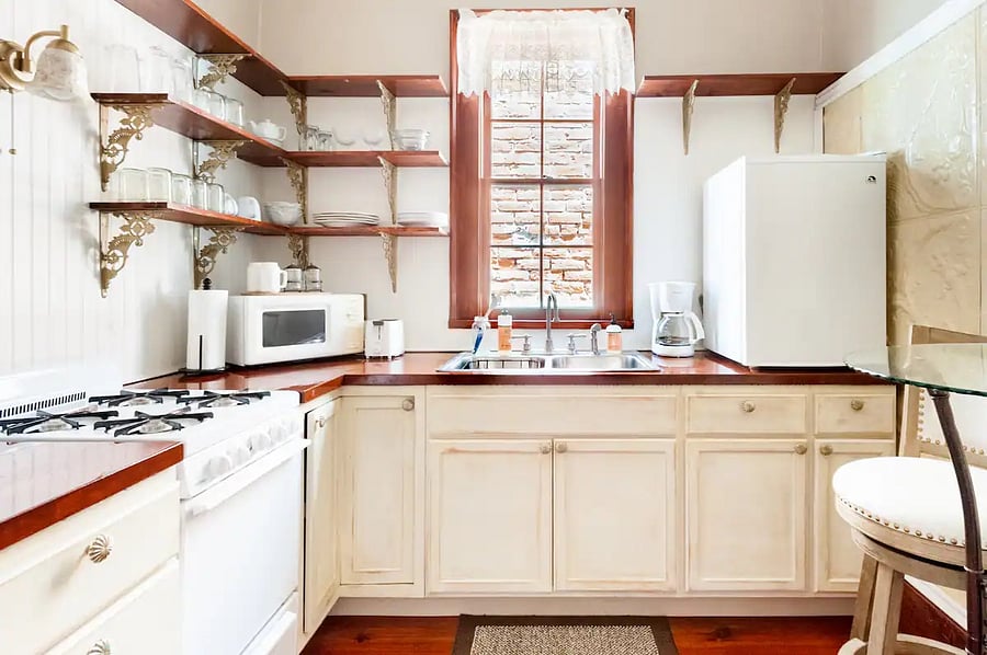 Kitchen, we now have a full Fridge for this apartment.