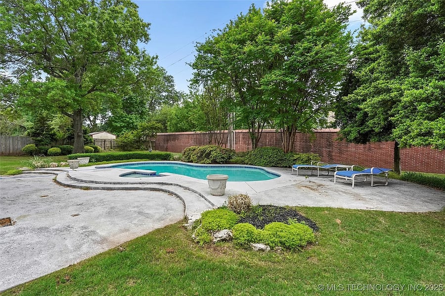 Furnished Finder property 893091_1 photo 3