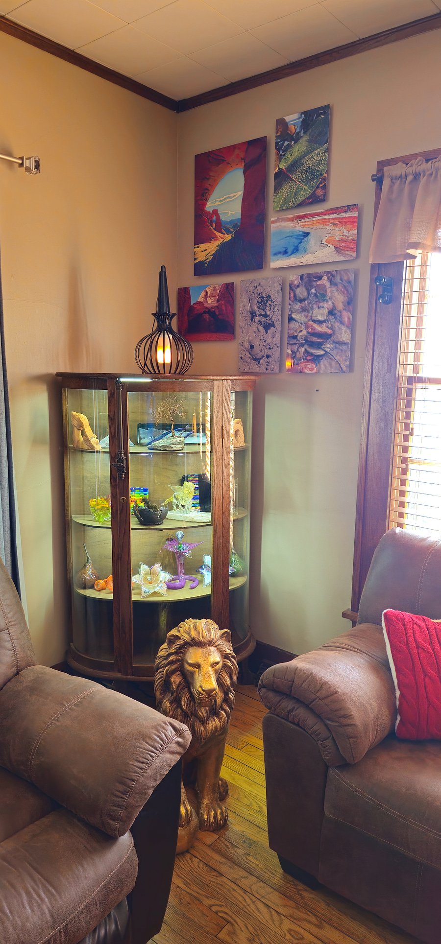 Decor in main downstairs Living/Den space attached to King-Size bedroom.