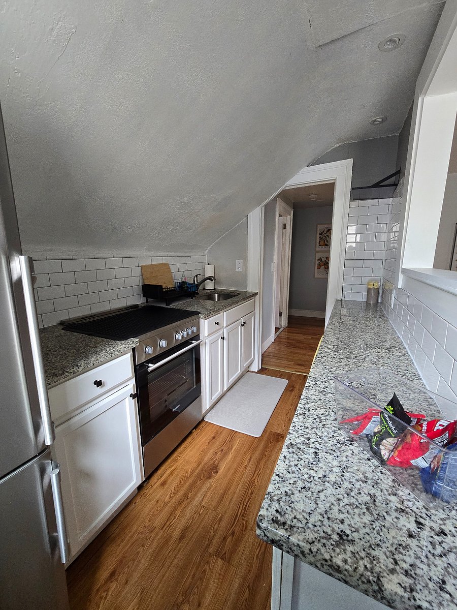 Furnished Finder property 893181_1 photo 3