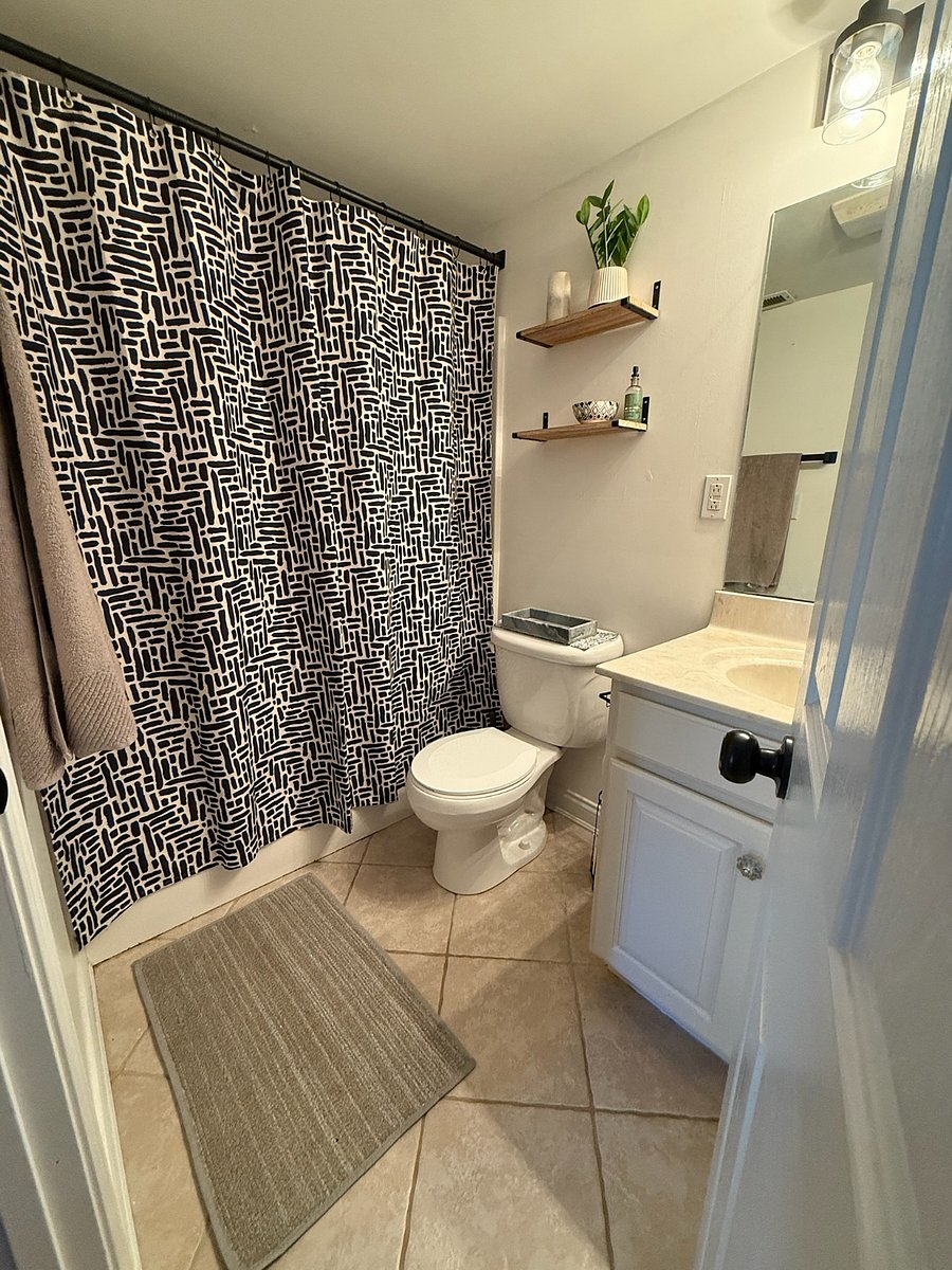 Main Bathroom