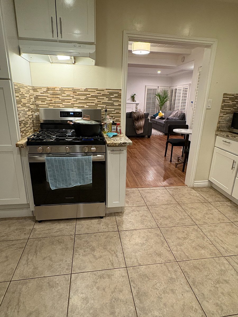 Furnished Finder property 893382_2 photo 20