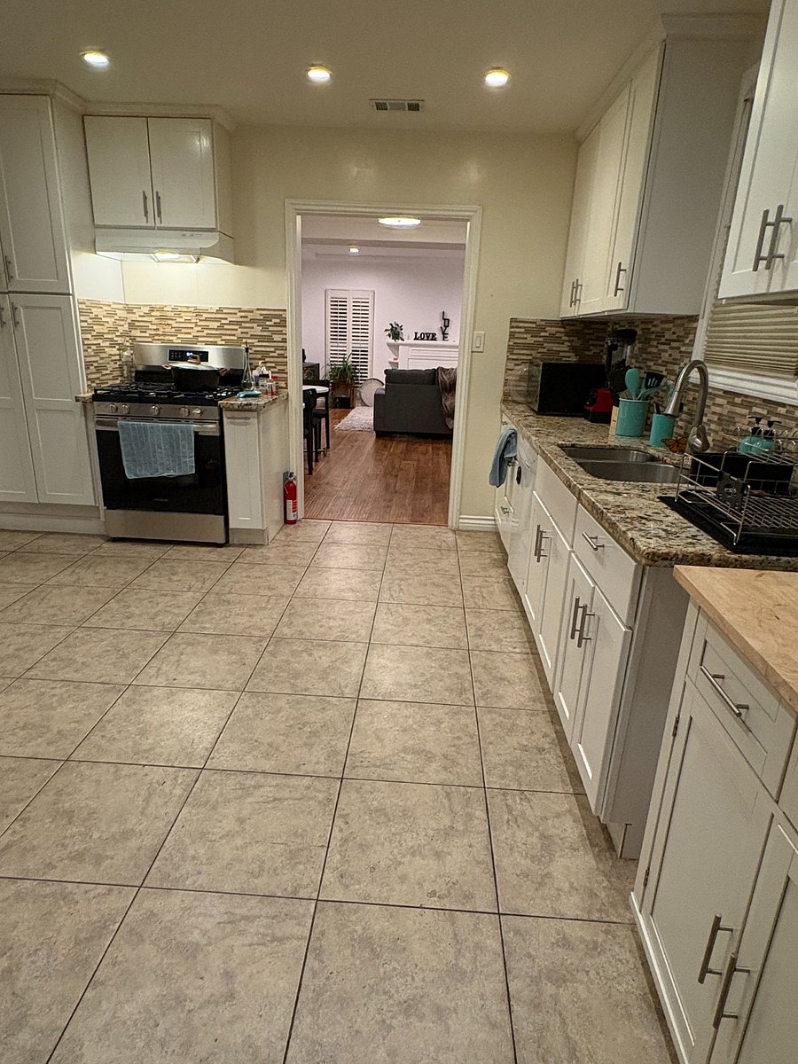 Furnished Finder property 893382_3 photo 17