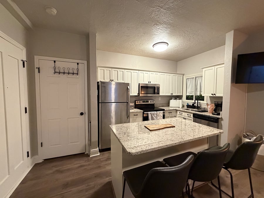 Furnished Finder property 893391_1 photo 5