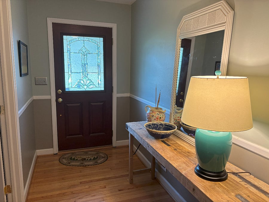 Private entrance at the front of the house