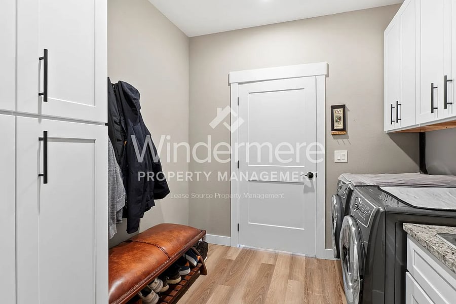 Furnished Finder property 893470_1 photo 11